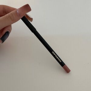 Hourglass Shape & Sculpt Lipliner in “Expose 1”